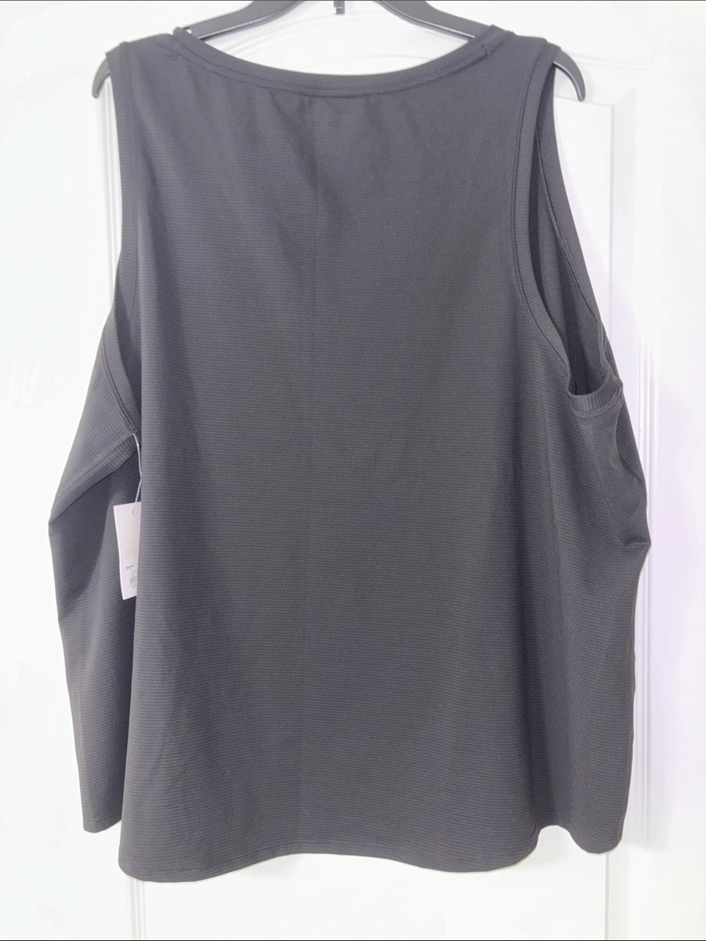 tek gear Women’s Black Ribbed Athletic Tank - Picture 5 of 5